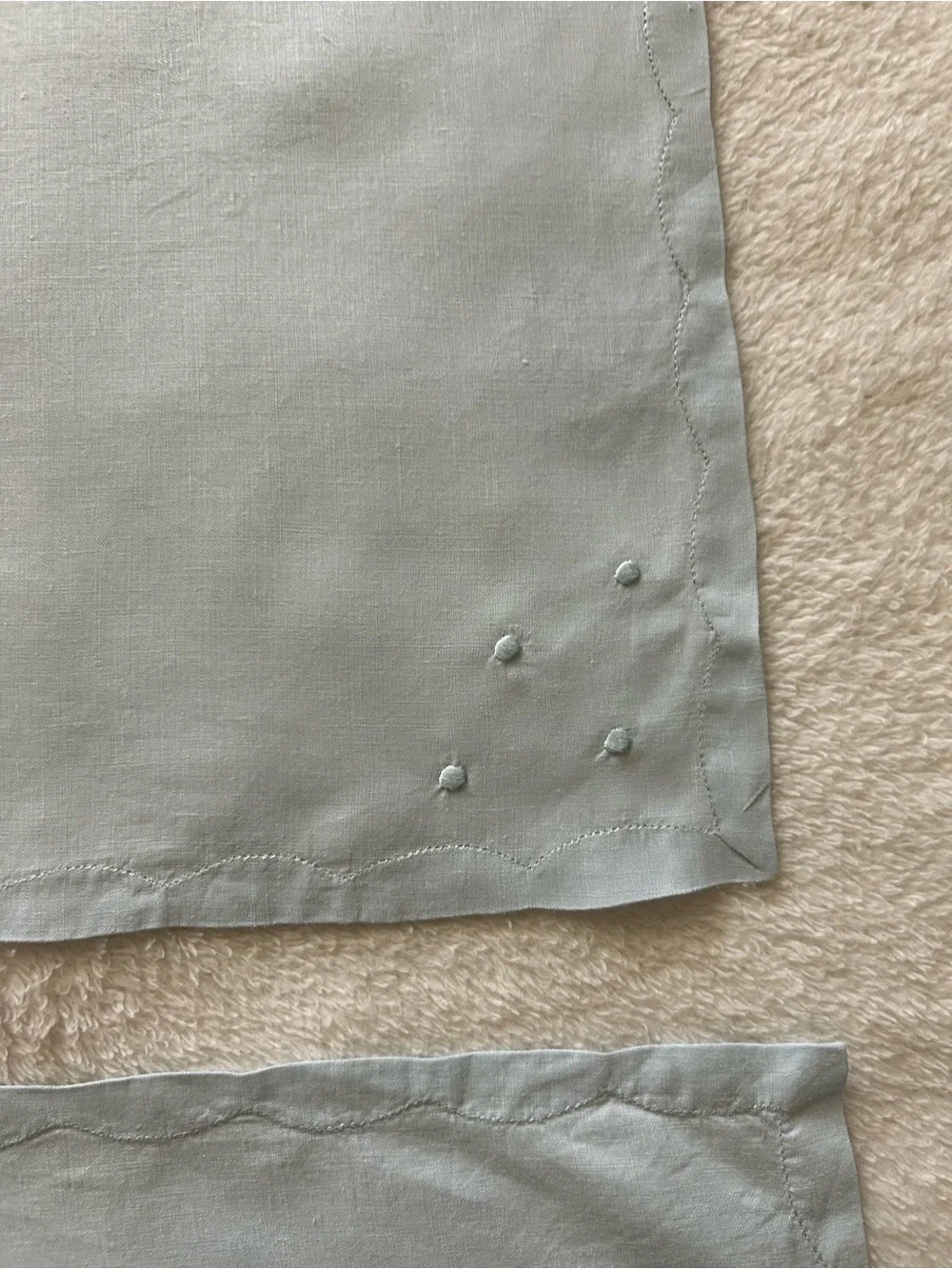 Vintage Linen Napkins Blue Colored Set of 4 Dinnerware 16.5